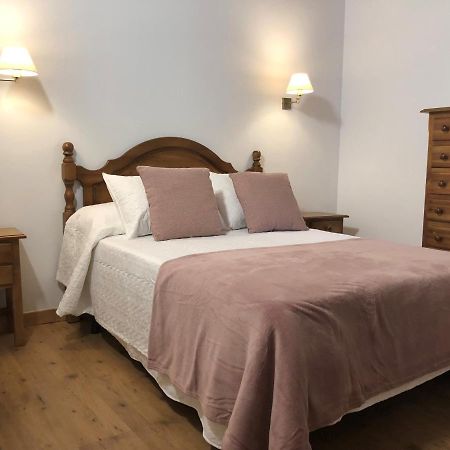 Apartamentos El Puente Camaleño المظهر الخارجي الصورة