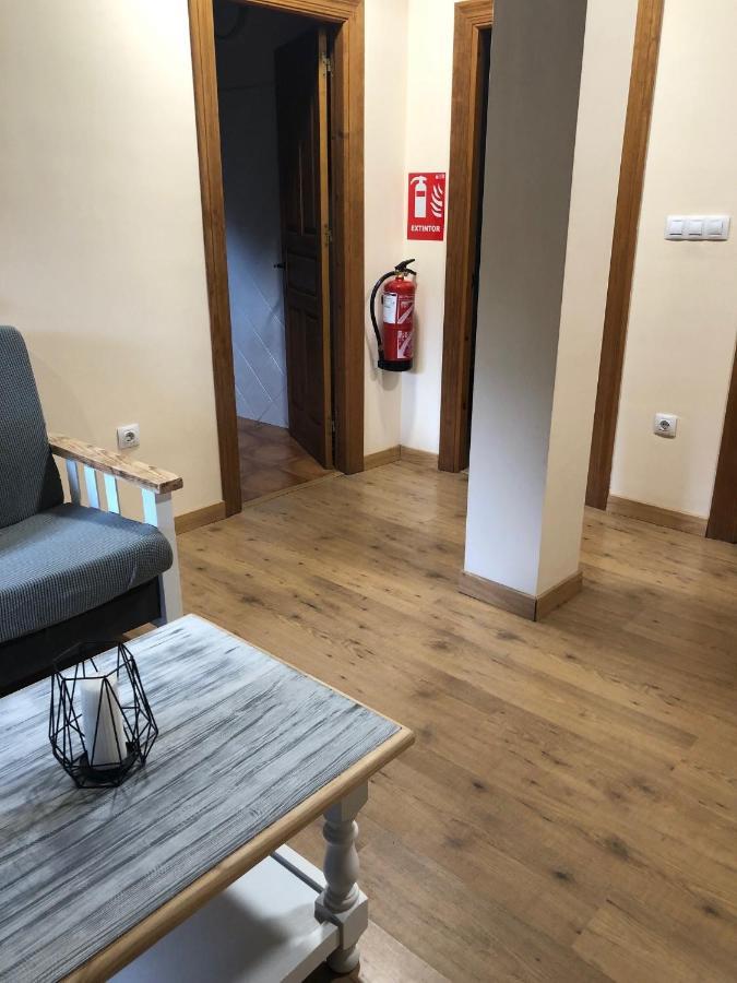 Apartamentos El Puente Camaleño المظهر الخارجي الصورة